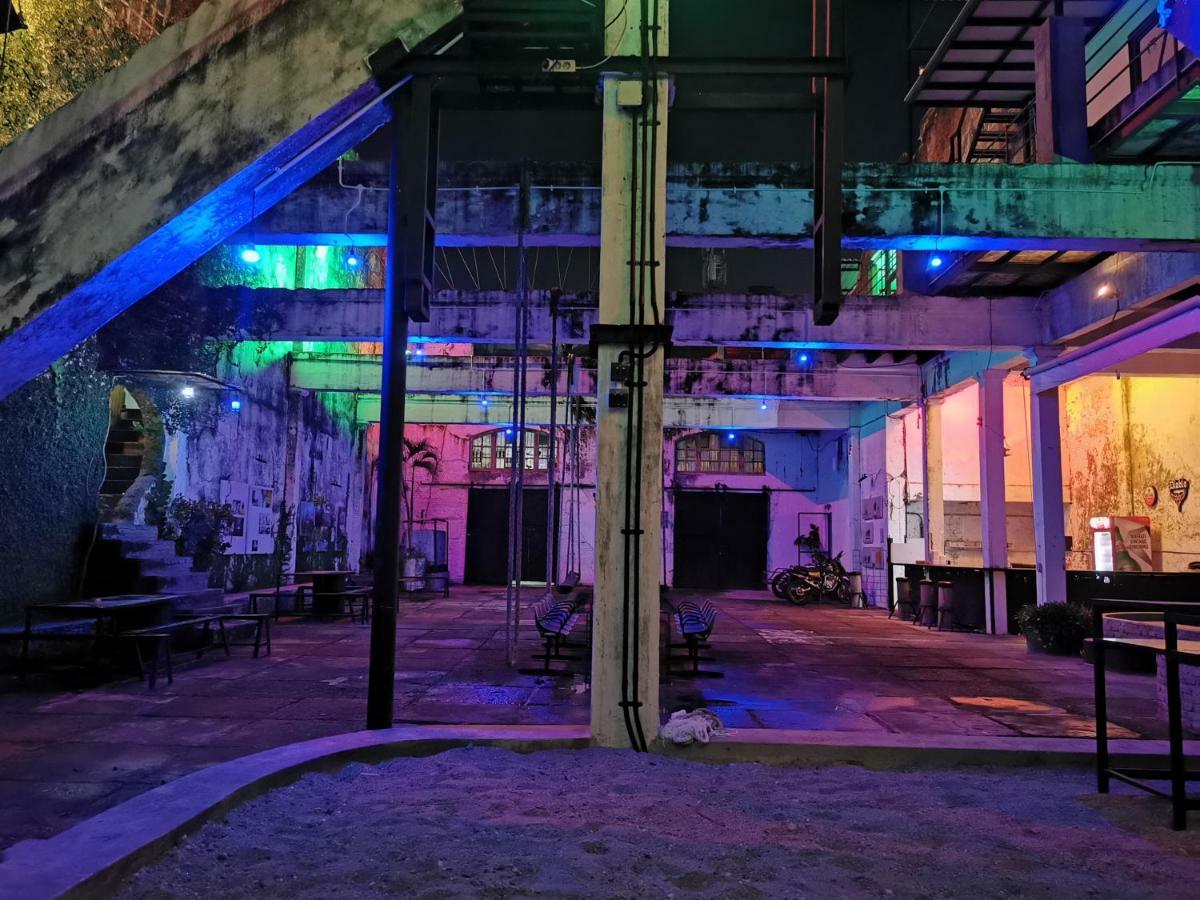 Bat & Arrow Hotel 2*